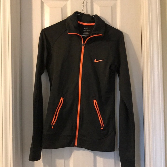Nike Jackets & Blazers - LiKE NEW Nike Dry Fit jacket